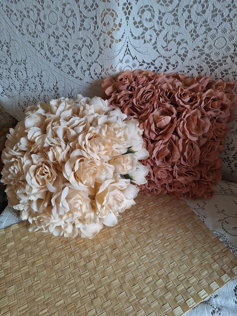 Floral Rose Cluster Accent Pillows - Cream & Mauve